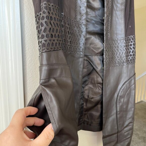 NWT Blanc Noir Leather Laser Cut Longer Sleeveless Vest-Small #432 - Picture 9 of 12